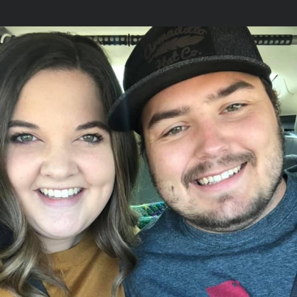 Meet your Posher, Madison - Picture 1 of 1